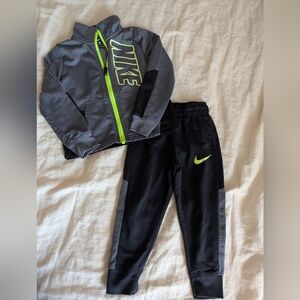 Nike Kids Gray and Black Jogger Set Size 2T